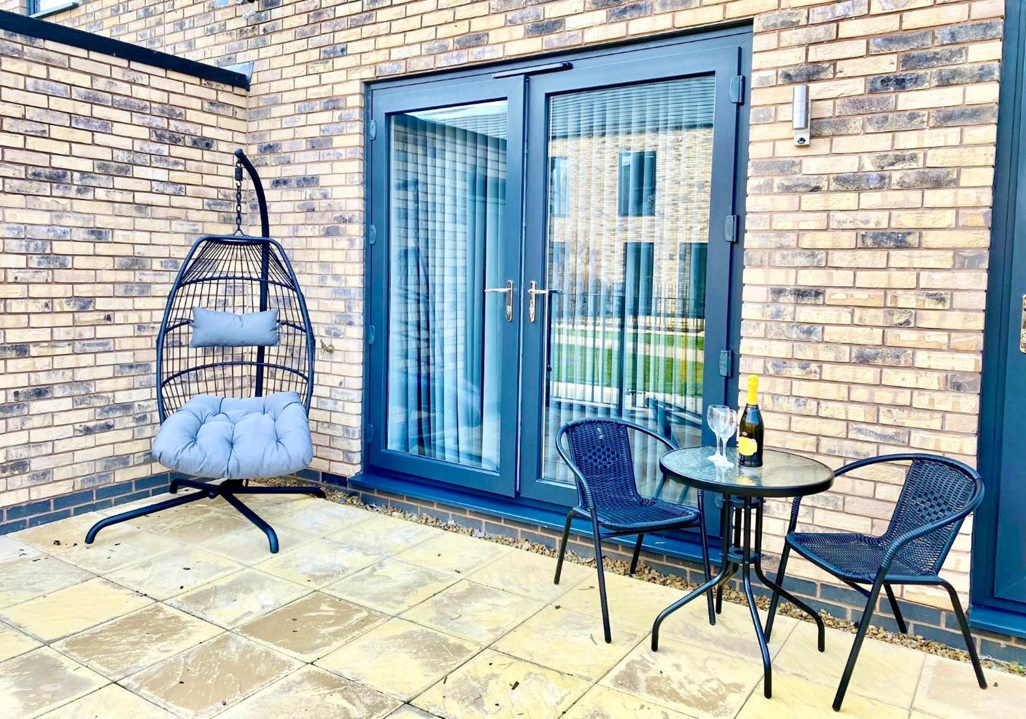 The Parkes A Stylish 3Br House, 5 Mins From Central Birmingham Close To The Edgbaston Stadium, The Hippodrome, Uob, Aston And Bcu, China Town, Kings Heath Bhx Airport And Much More Kültér fotó